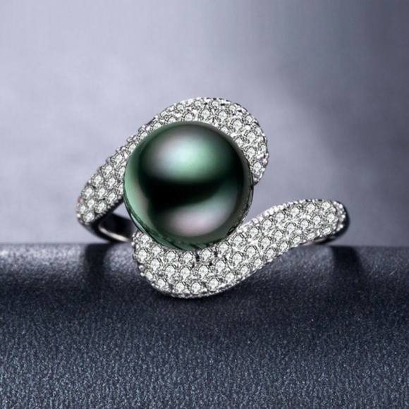 New 925 Silver Ring Round Cut Black Pearl Ring - Picture 3 of 5